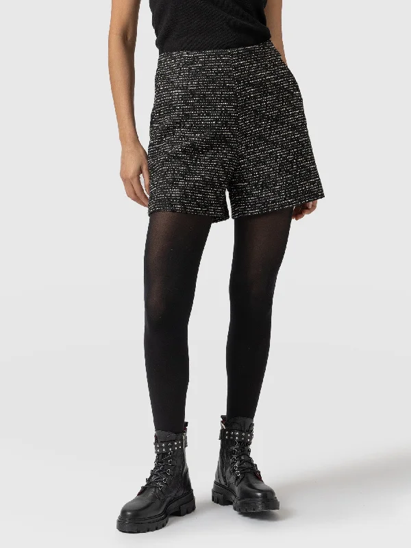 carnaby-short-monochrome-boucle