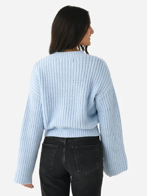 chunky-crewneck-sweater-in-blue