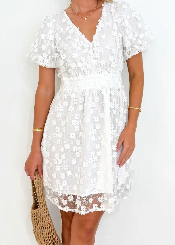 falta-embroidered-dress-off-white