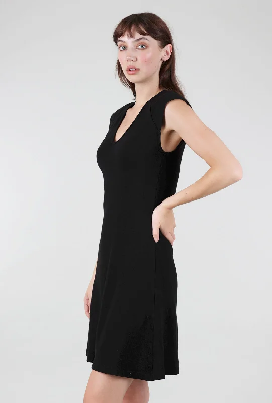 prairie-underground-strong-shoulder-dress-14307-strong-shoulder-dress-black