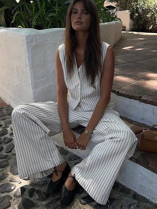 stripe-vest-with-loose-long-pants